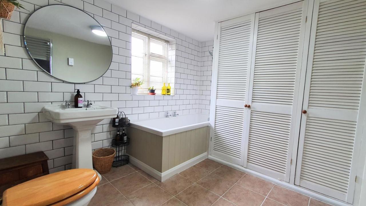 Glenfield Cottage - Secluded Luxury Deep In The Oxfordshire Countryside Wilcote Εξωτερικό φωτογραφία